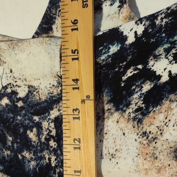 The Limited Abstract Design Tie waist short dress - Picture 6 of 10